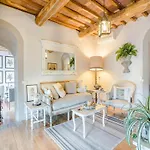 Tuscan Style In Villa Capannori