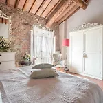 Villa Tuscan Style In Capannori