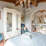 Villa Tuscan Style In *