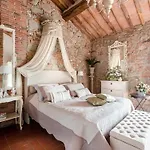 Villa Tuscan Style In *