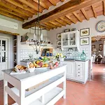 Villa Tuscan Style In Capannori